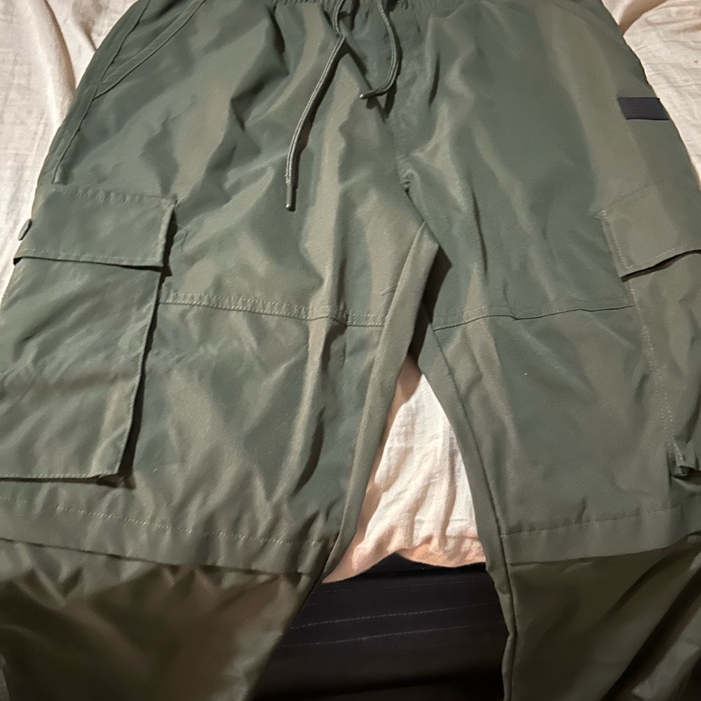 Green Cargo Pants with Relaxed Fit and Drawstring Waist
